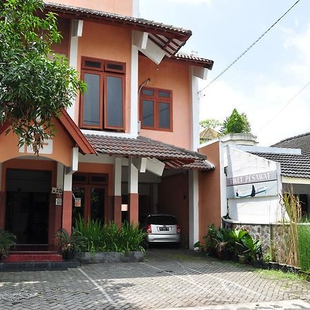 Hotel Dana Yogyakarta Eksteriør bilde